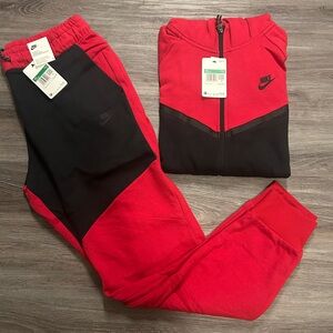 Nike Tech Red and Black  XL